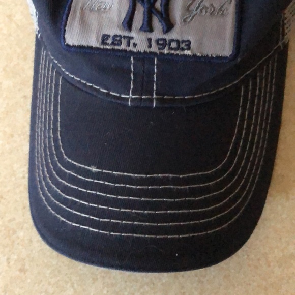 NY Yankees retro look casual fit baseball cap - Picture 3 of 9